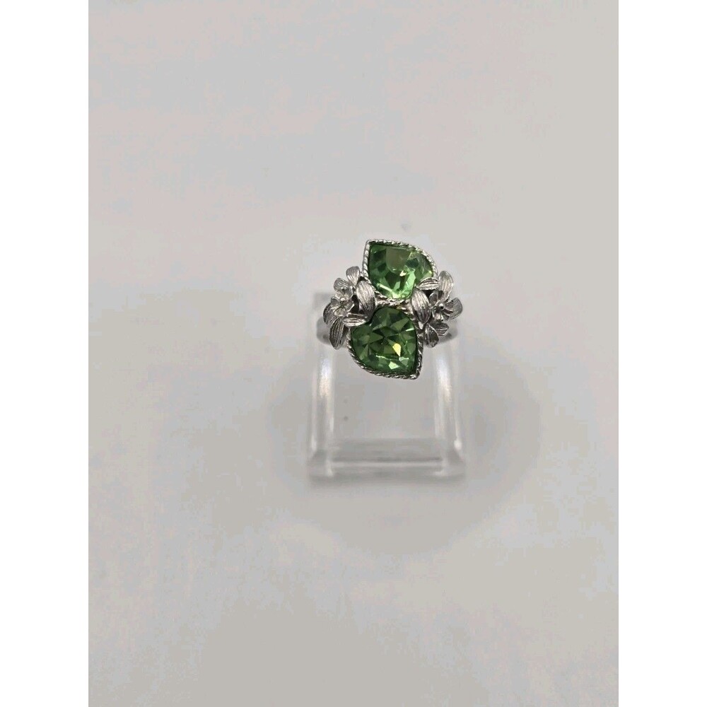 Sarah Coventry Ring Love Story Heart Green. August. Silver. Adjustable. Glows!